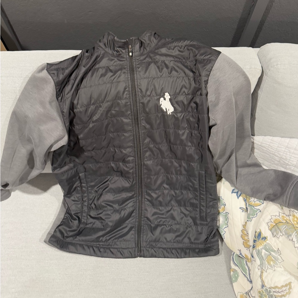 FootJoy Medium Cold Weather Jacket with Wyoming Cowboys Logo